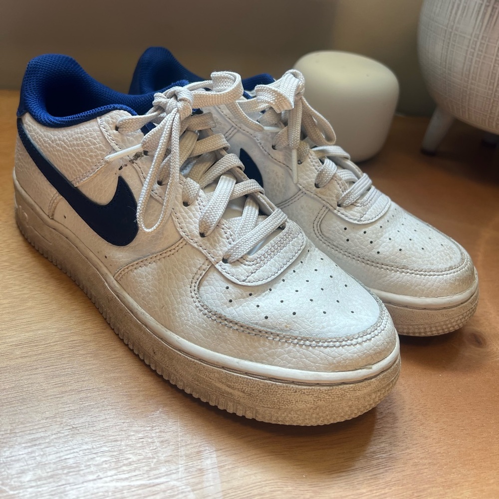 Nike Air Force 1 | White with Navy Details | Size 5.5 | Like New